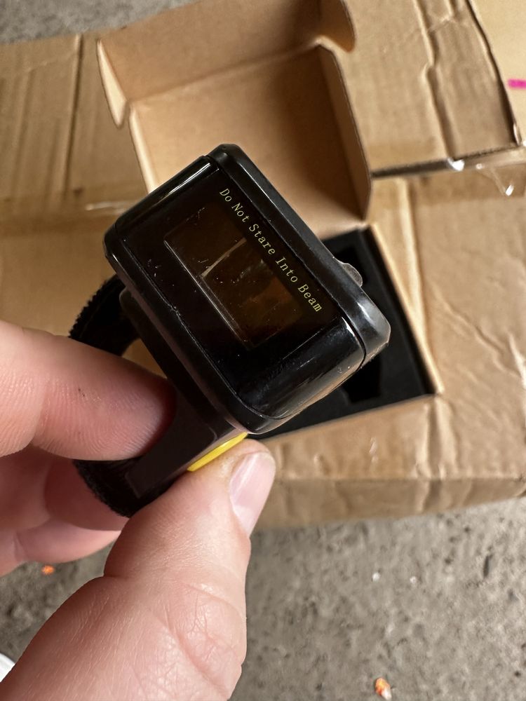 сканер для штрих-коду 1D Alacrity Ring Barcode Scanner на пальці