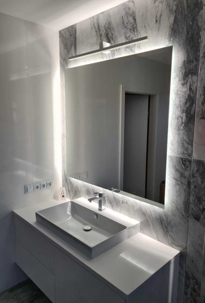 Lustro srebrne 4mm 100x100cm gotowe do zawieszenia BEZ LED