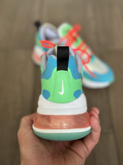 Кроссовки  Nike Air Max 270 React AT6174-300