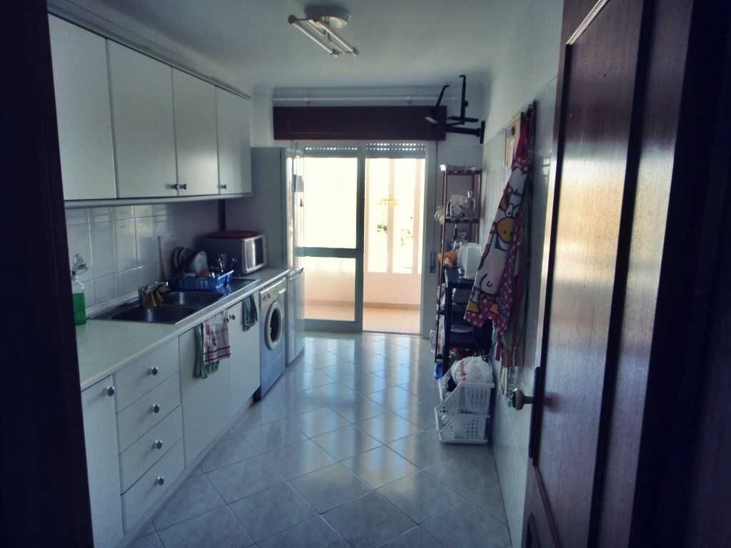 Alugo Quarto em Faro a Rapaz estudante
Despesas incluidas