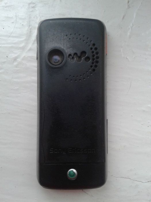 Sony Ericsson W200i мобильный телефон мобільний MP3 FM-радио камера