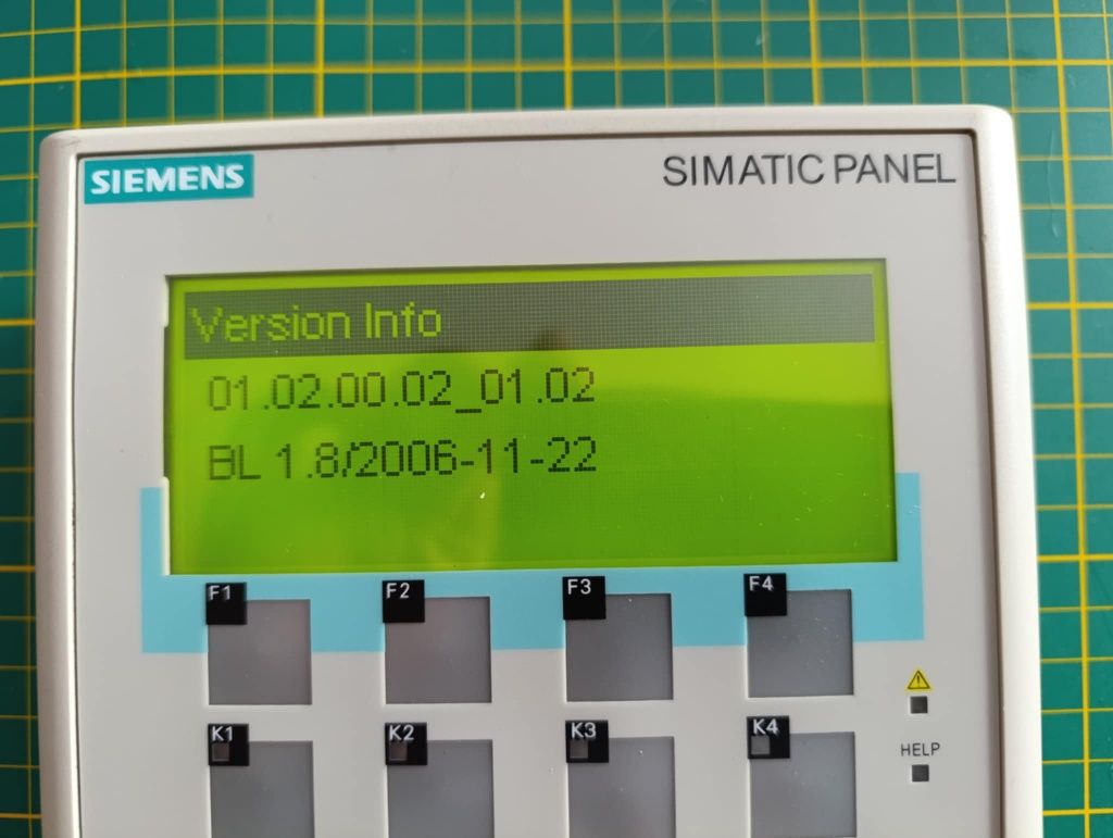 Panel operatorski Siemens OP77A, używany, sprawny.