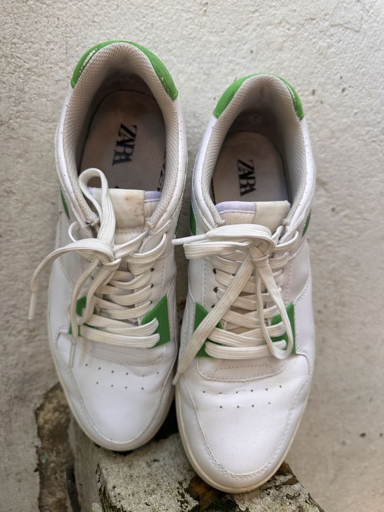 Tenis zara baranco verde