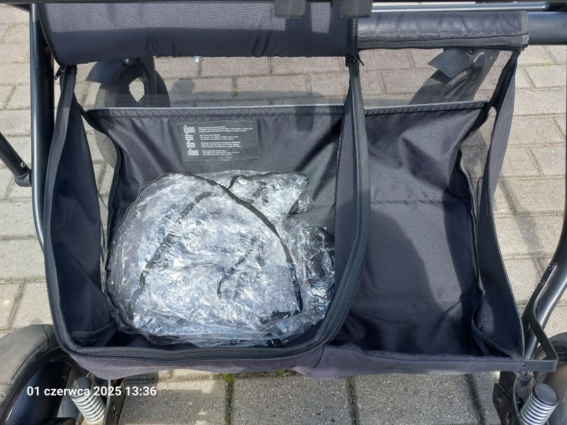 Wózek bliźniaczy 2w1 Jedo Duo - szerokość 79 cm