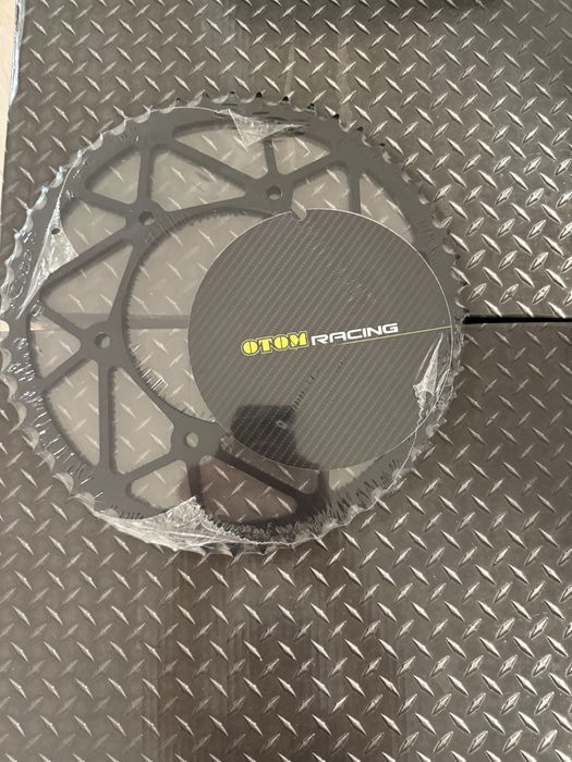 Зірка на мотоцикл на 52 зуба OTOM