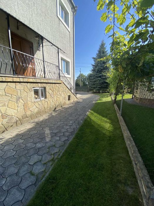 Продається великий будинок в с. Гаї Шевченківські