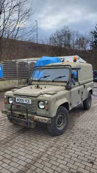 Defender  land rover wojskowy