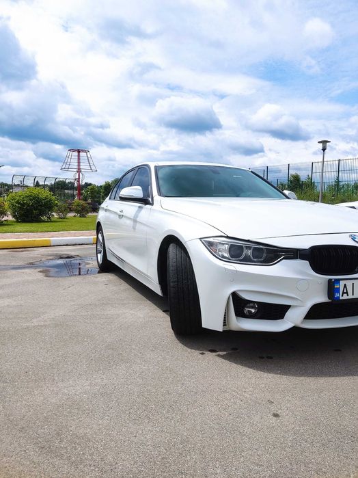 Продам BMW F30 на механіці