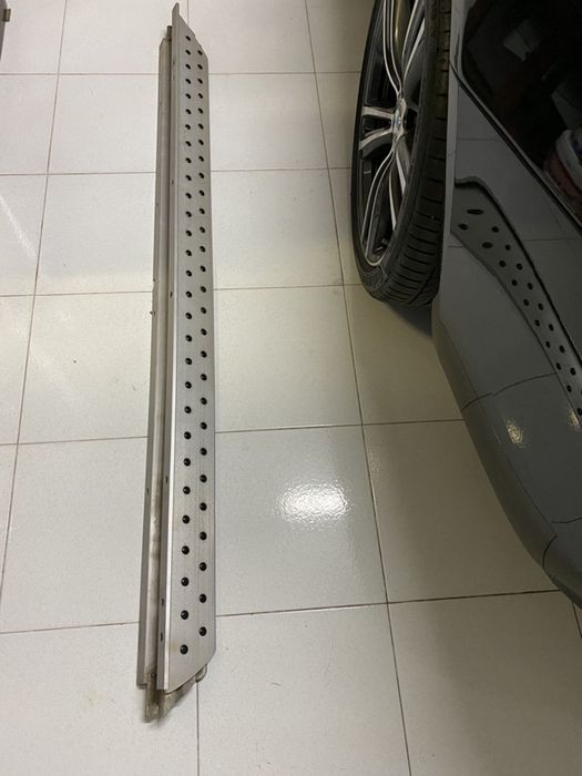 Estribo BMW X5 E53 lado passageiro