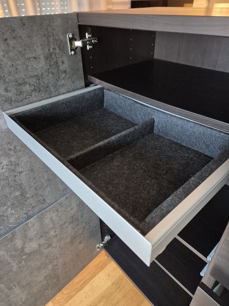 Móvel Sala ou escritorio gama Besta do Ikea