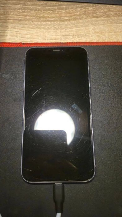 Смартфон Apple IPhone 11