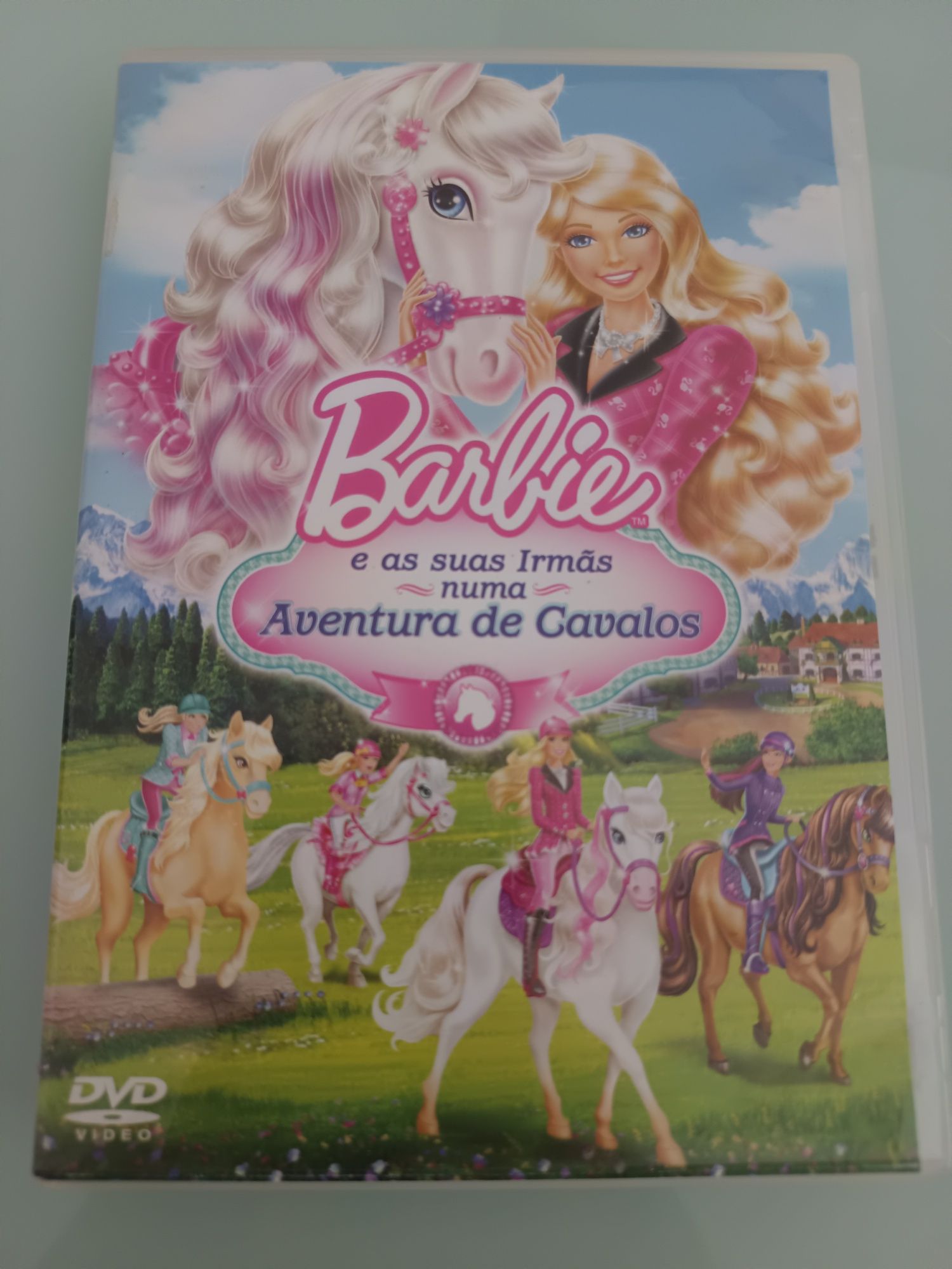 DVD Barbie e as suas irmãs numa aventura de cavalos