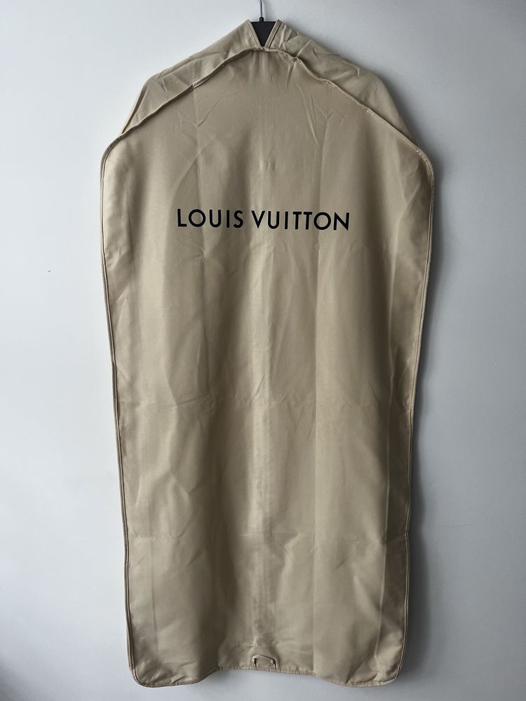 чохол для одягу Louis Vuitton