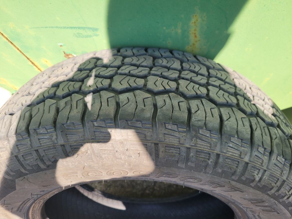 Sprzedam opony 215/70 R16 IMPERIAL Ecosport A/T