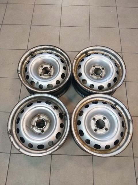 Felgi Citroen Berlingo 15cali 5x108 et27 6.5J Komplet