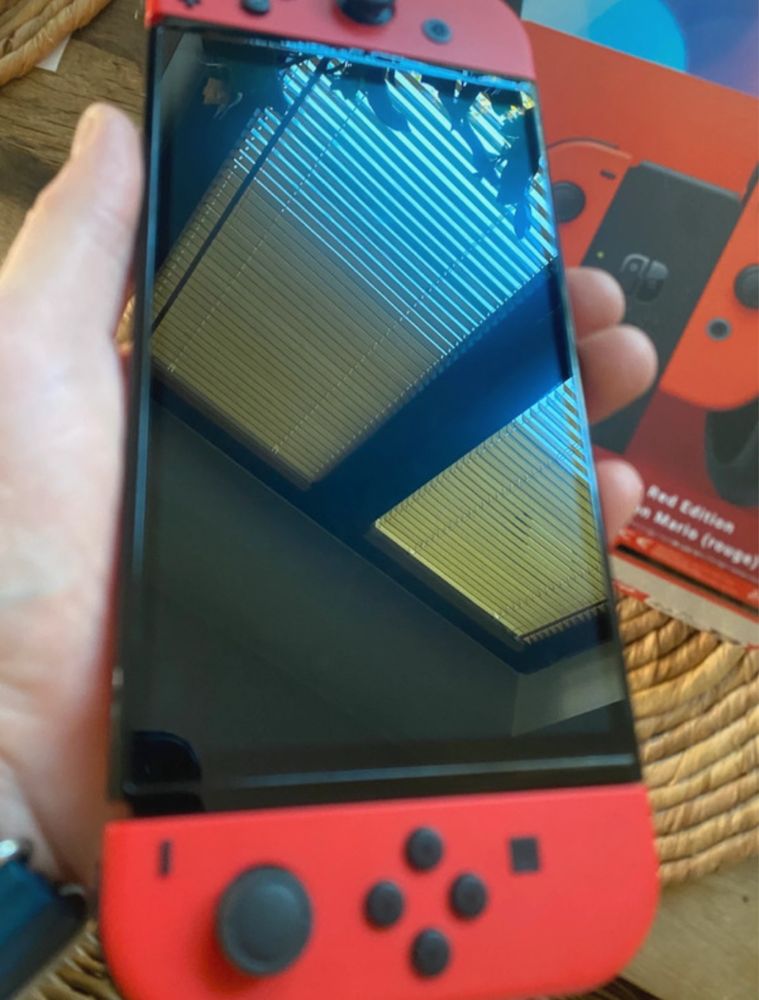 Nibtendo Switch Oled Mario edycja