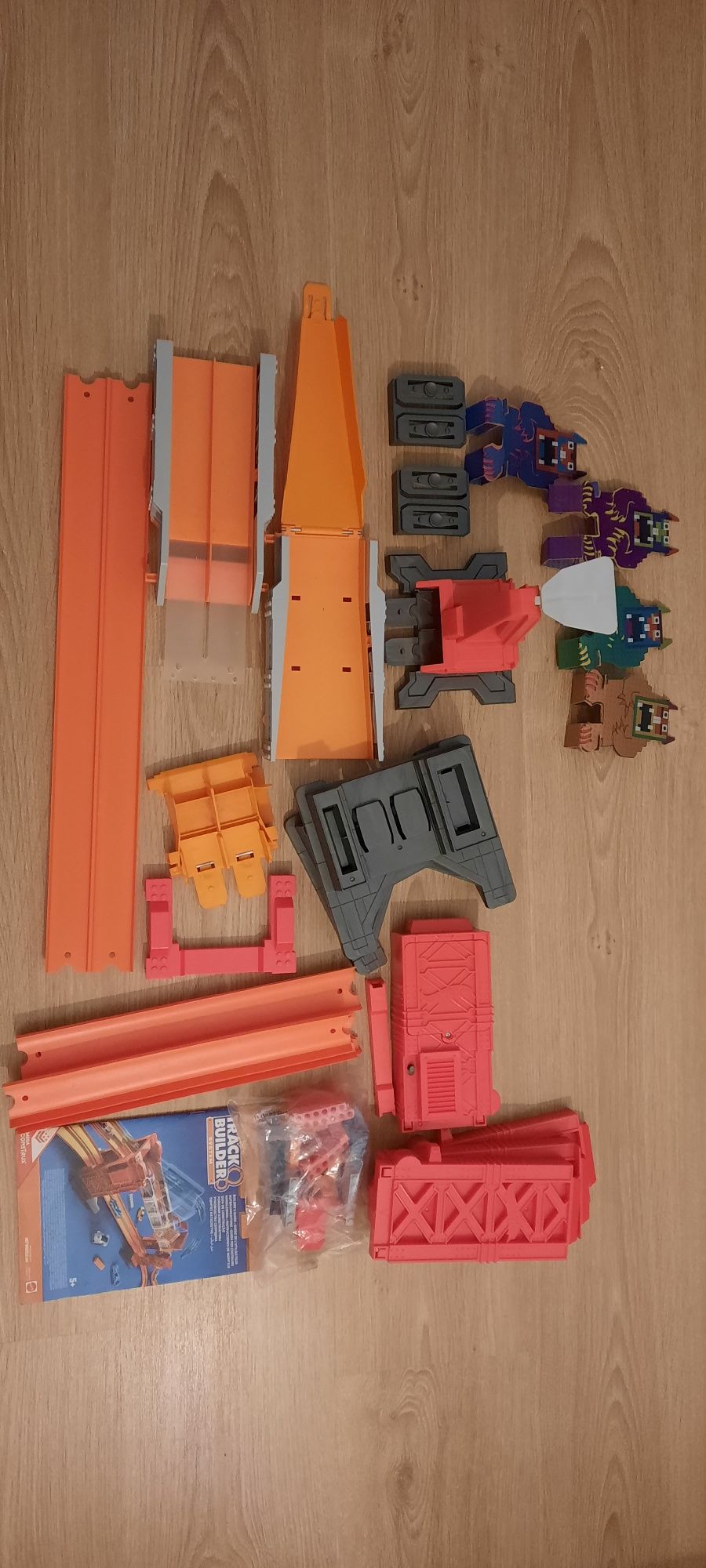 Hot Wheels Track Builder