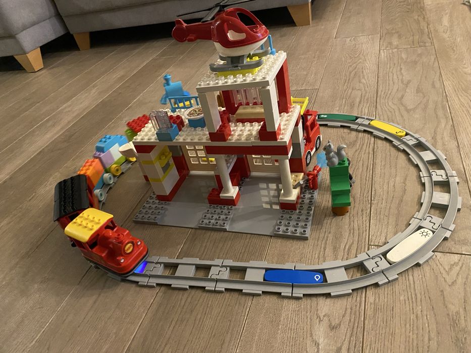 LEGO Duplo – pociąg, straż pożarna, stacja i budynki – duży zestaw!