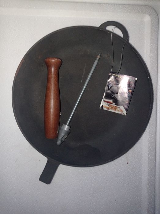 Сковорода чавунна сито