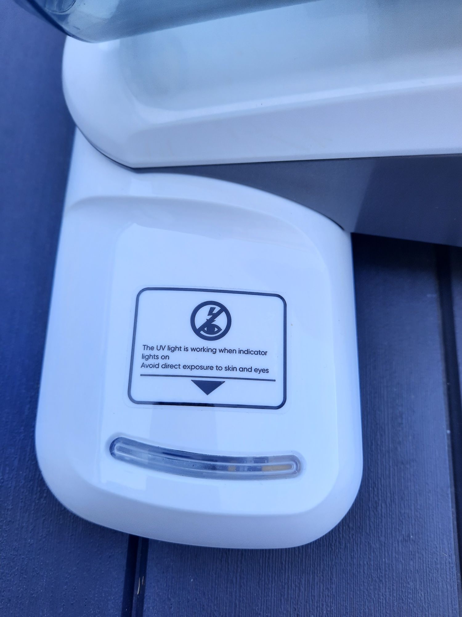 Ręczny odkurzacz łóżkowy alergie Dibea UV-10 do materacy lampa 300W 15