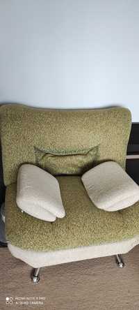Диван и кресло + 3 подушки