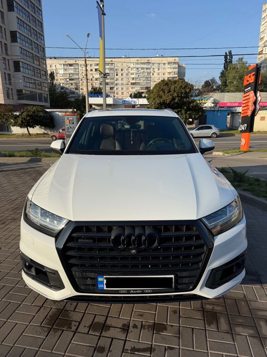Продажа Audi Q7 2016