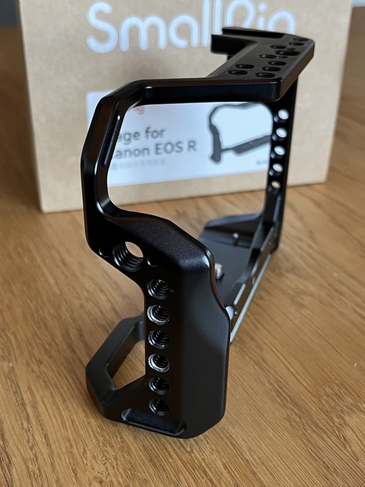 SmallRig Cage do Canon EOS R - Stan Idealny!