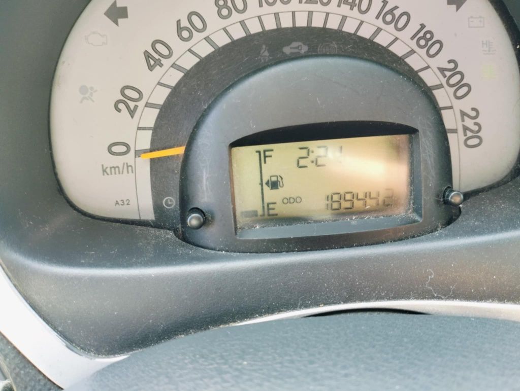 Daihatsu sirion 1.3 2005r