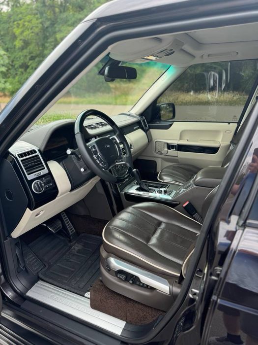 Продам Land Rover Rang Rover 3.6d (2010)