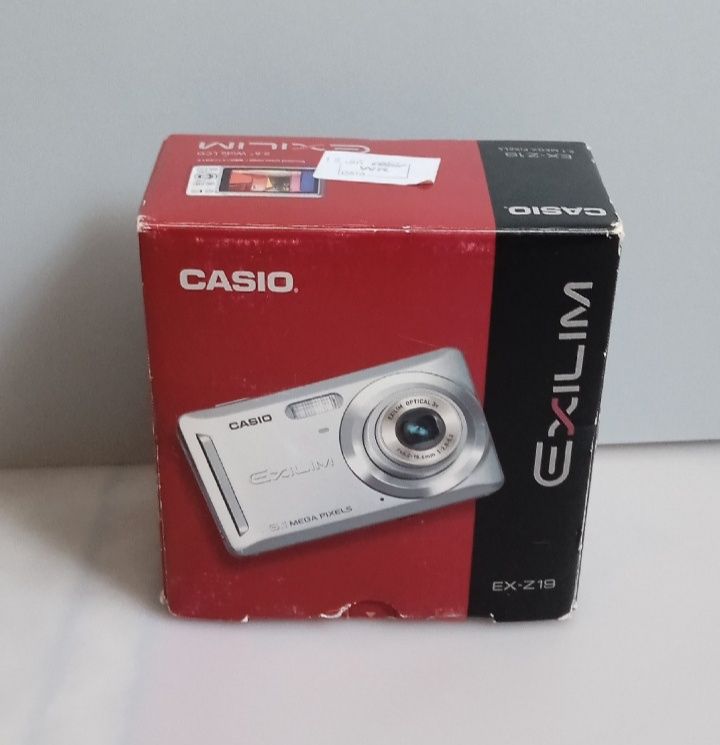 Aparat cyfrowy CASIO EXILIM EX-Z19