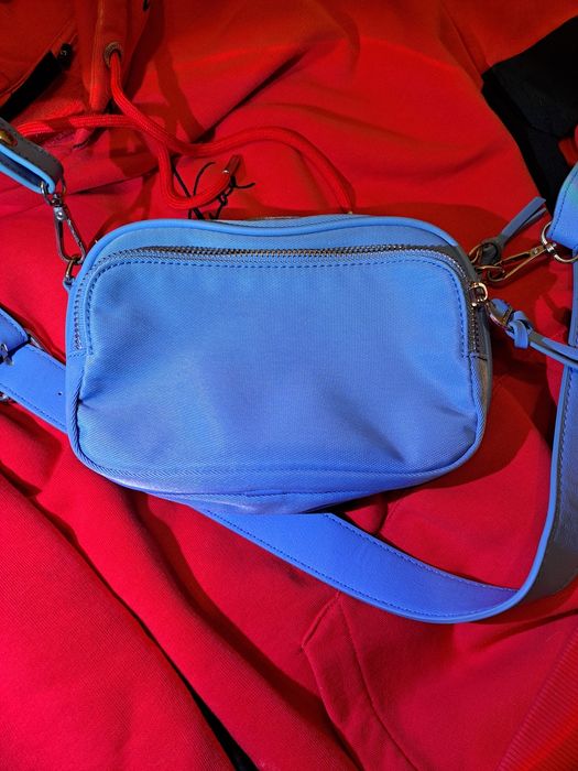 Блакитна сумка, страдіваріус. stradivarius