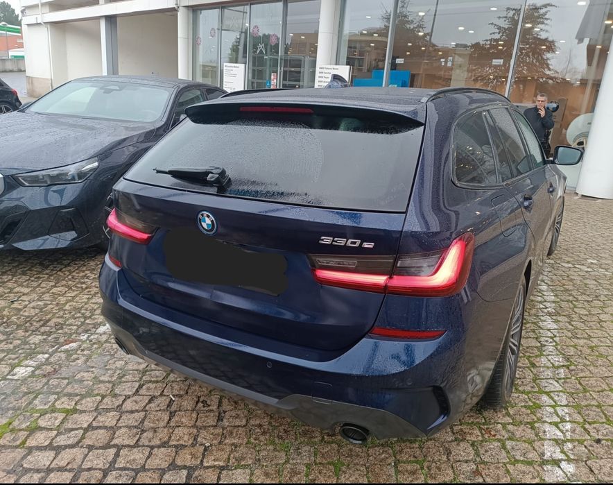 Bmw 330e hibrido plug inn