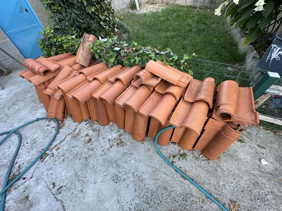 Vendo telhas Carriça Coja