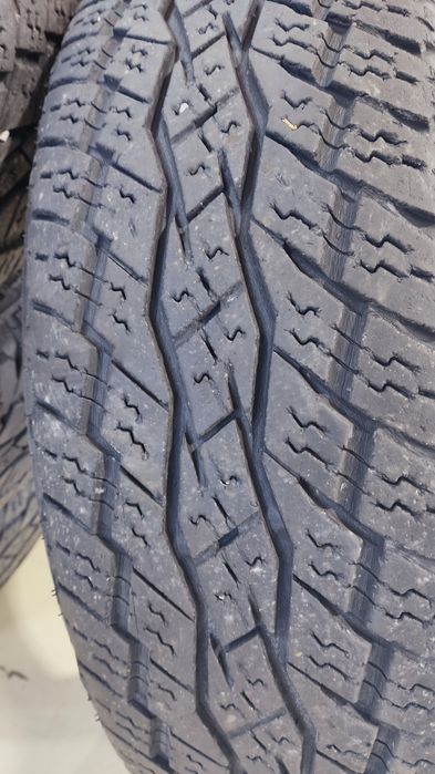 4 Pneus Toyo Open Country AT +