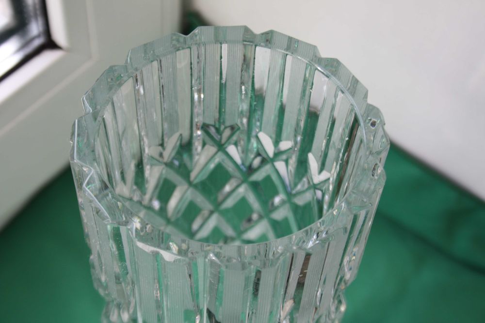 Ваза хрустальная