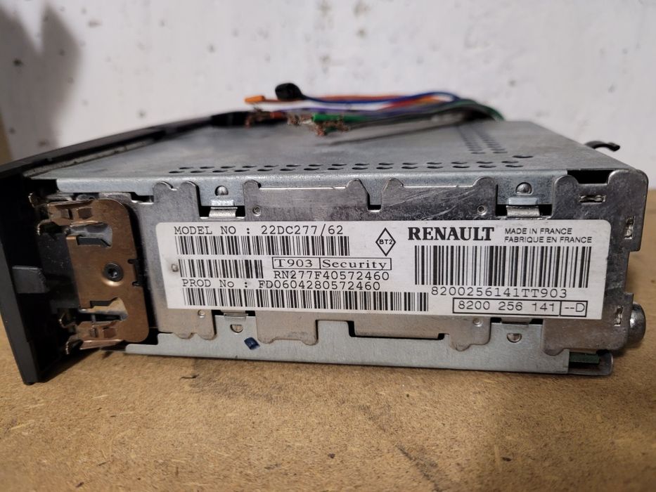 Передні гальмівні тормозні диски бліни Меган 2 магнітола коврики