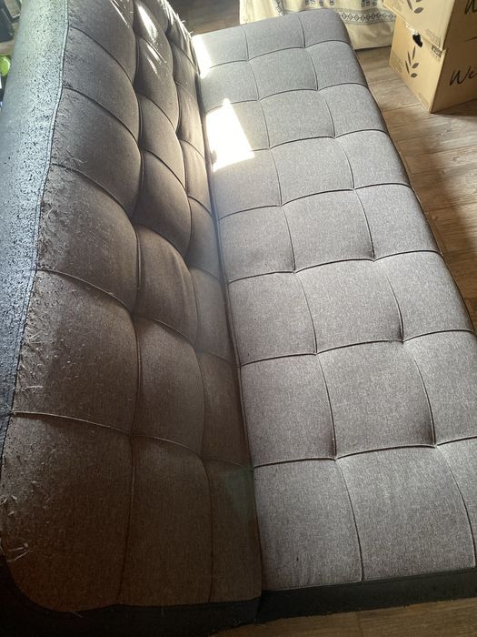 Sofa cama usado.
