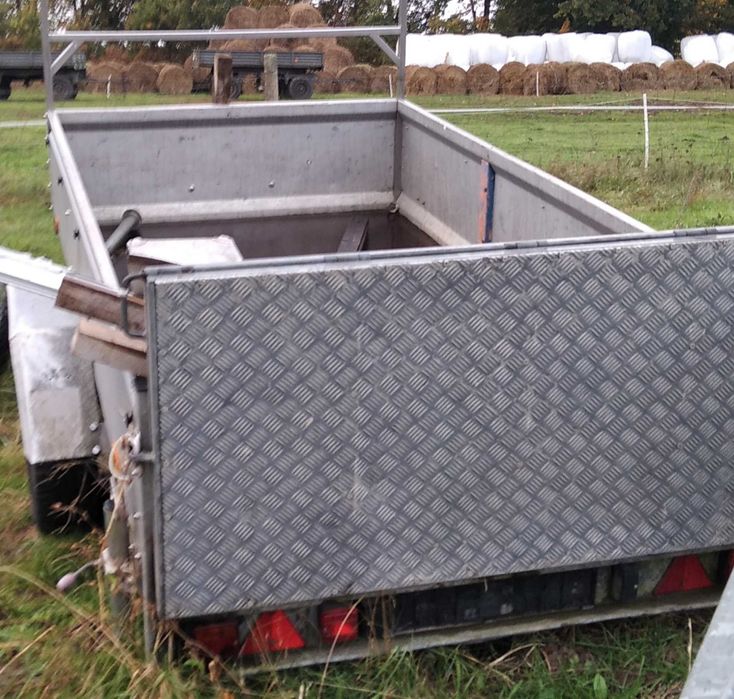 Sprzedam przyczepę samochodową DMX 600 kg