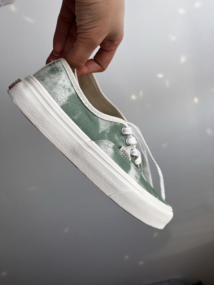 Buty Vans klasyczne rozmiar 34 niskie trampki