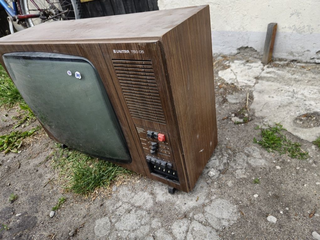 Telewizor unitra T50 05 klasyk do ozdoby wystawa