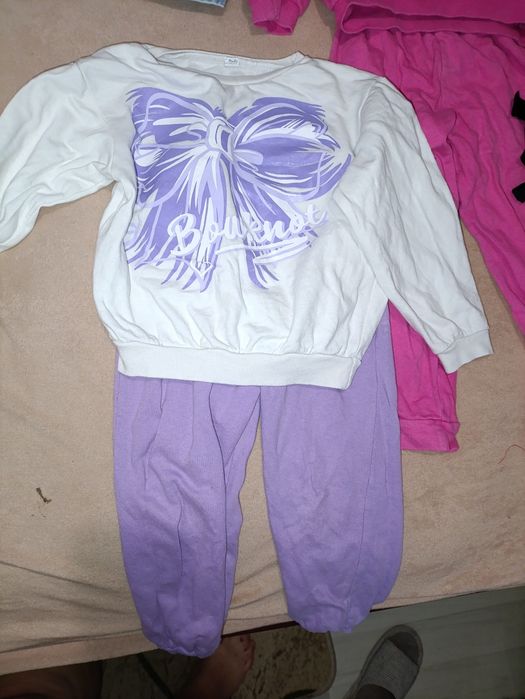 Речі для дівчинки 104-110см