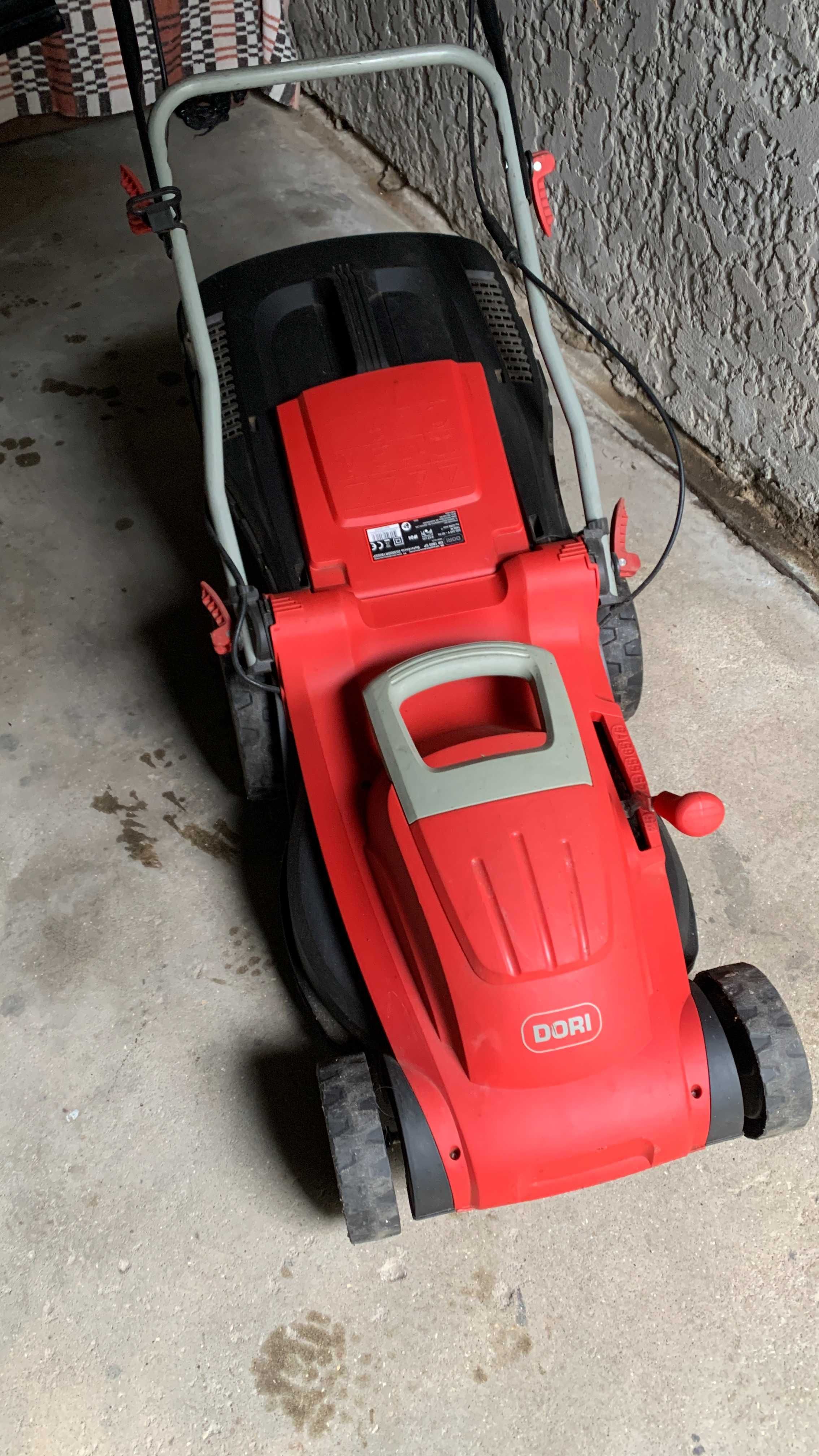 Corta Relvas Eléctrico de 1800w
