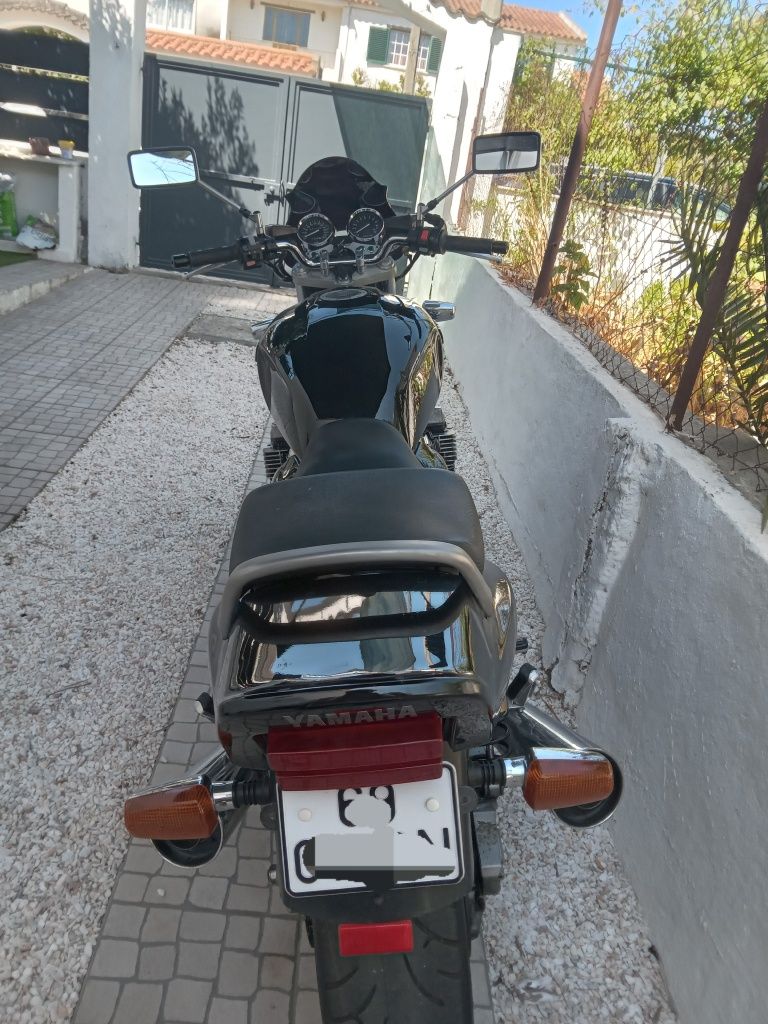 Yamaha Xjr1200  uma Classica sempre atual.