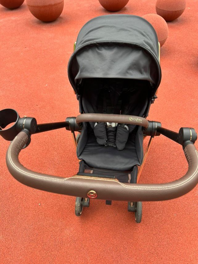 Візочок дитячий Cybex mios чорний