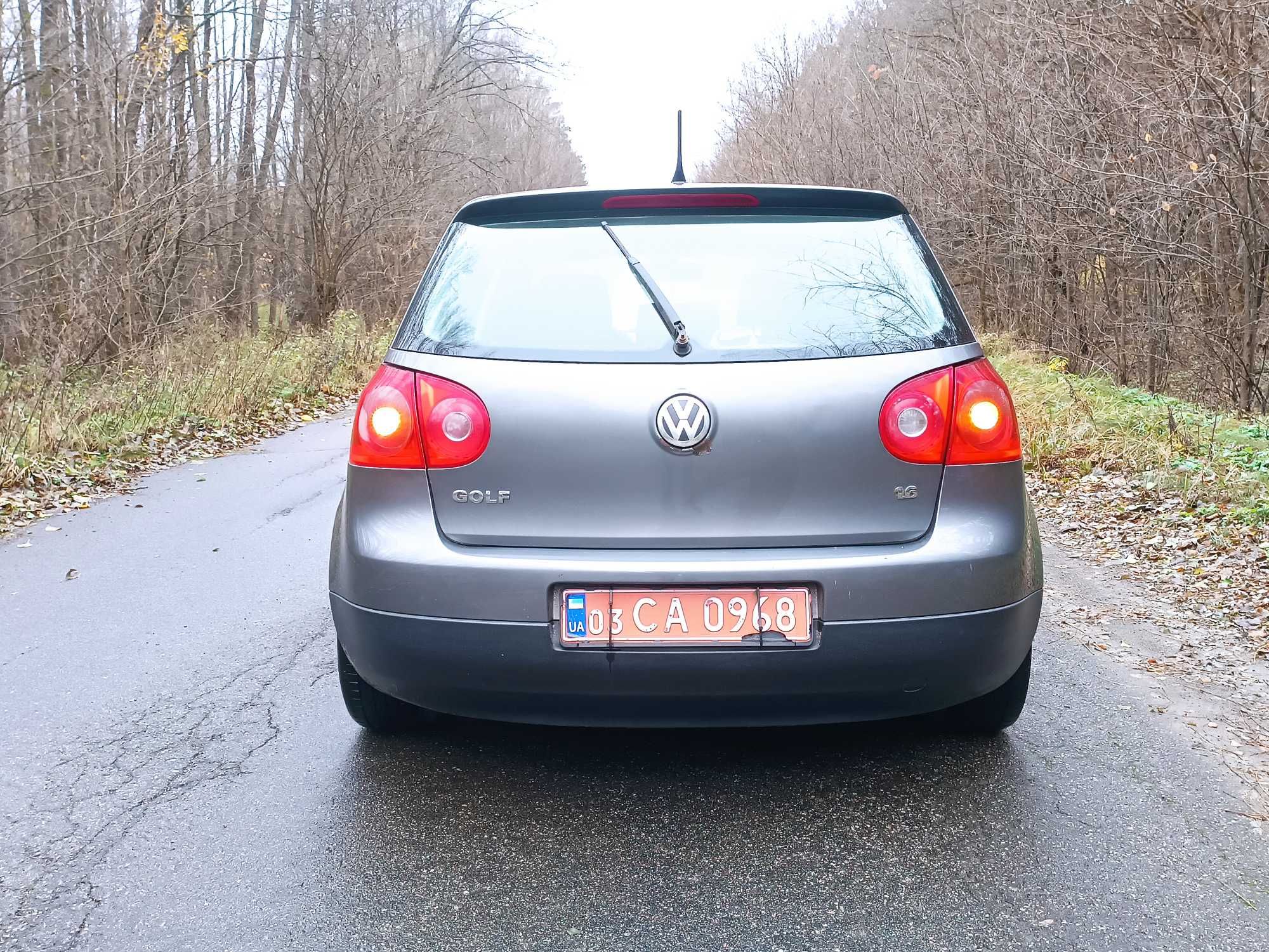 Продам Volkswagen golf 5  2005р.1,6 бензин.У хорошому стані