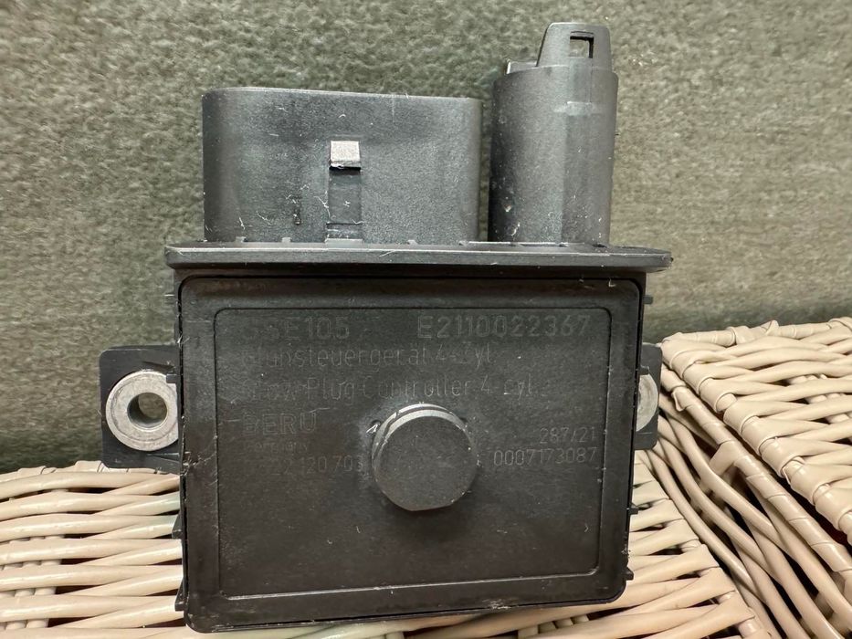 Sterownik przekaźnik moduł świec żarowych Beru 105 bmw n47