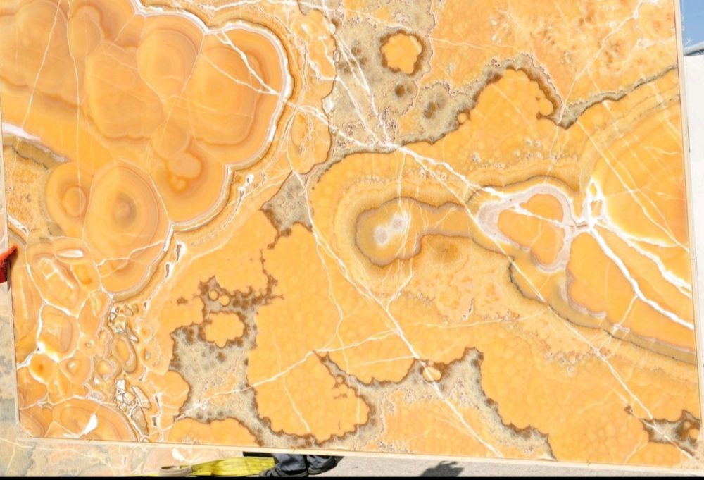 Оникс. Кварцит. Травертин. Мраморная и гранитная плитка. Керамогранит.