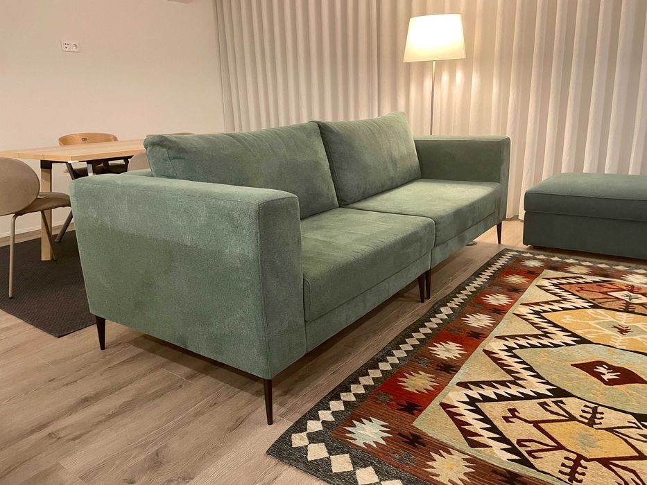 Sofá verde 3 lugares – como novo, moderno e confortável (Braga)