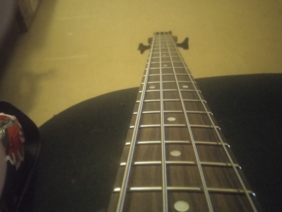 Бас Гітара 4 струнна