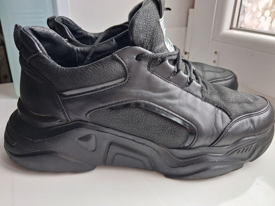 Кросівки 39 зима